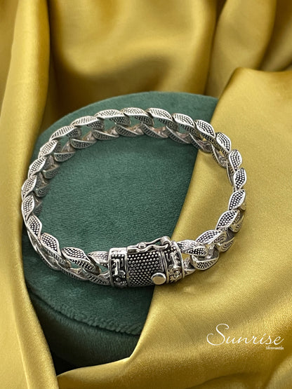 LINK CHAIN MENS BRACELET