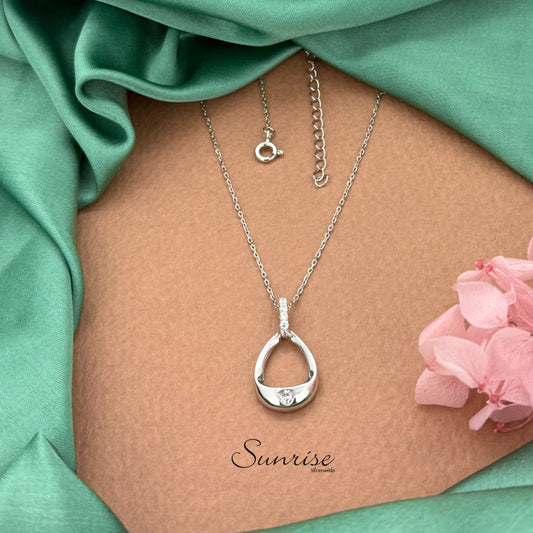 TEARDROP PENDANT NECKLACE