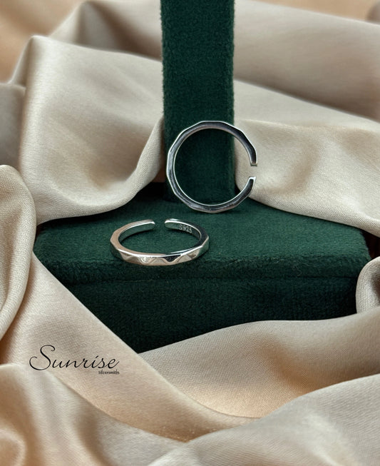 CLASSIC TOE RINGS