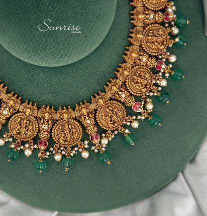 ANTIQUE NECKLACE