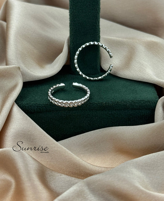 FANCY TOE RINGS