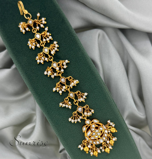 KUNDAN PEACOCK TIKKA