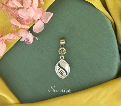 TWO TONE PENDANT SET