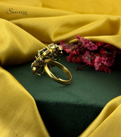 VICTORIAN FANCY FINGER RING