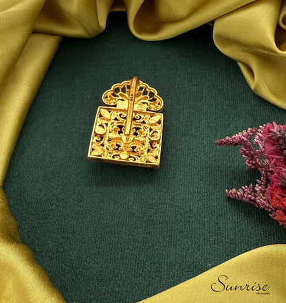 TRADITIONAL ANTIQUE GP PENDANT SET
