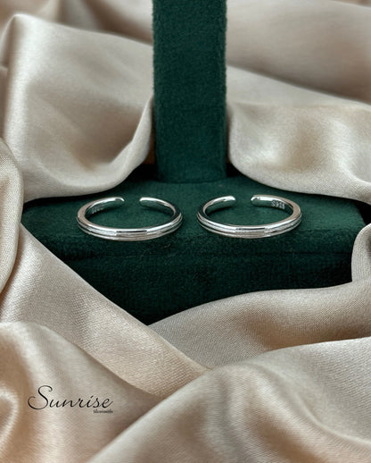 PLAIN BAND TOE RINGS