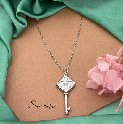 FANCY KEY PENDANT NECKLACE