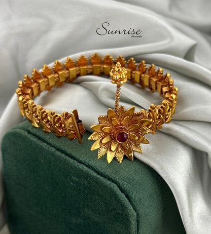 FLORAL  KADA