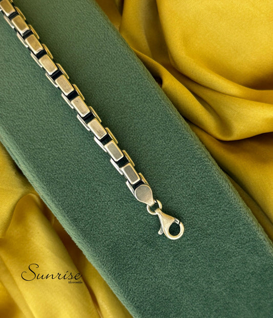 BOX LINK BRACELET