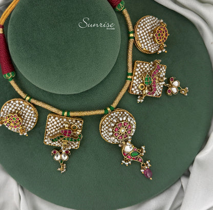 KUNDAN  PEARL NECKLACE