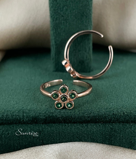 GREEN STONE ROSE GOLD TOE RINGS