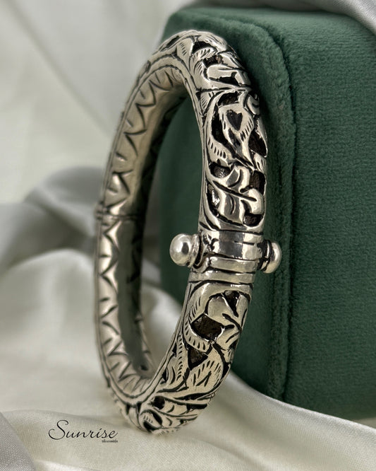 OXIDISED KADA