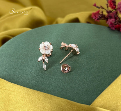 ROSE GOLD FLORAL PENDANT SET