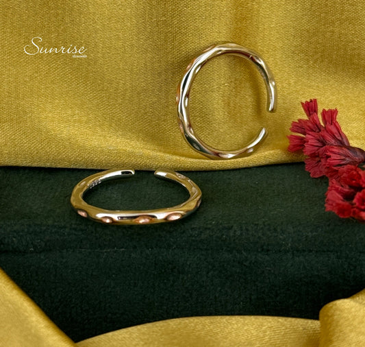 TWO TONE TOE RINGS
