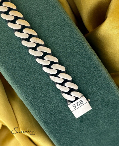 CUBAN LINK BRACELET