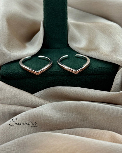 VANKI TWO TONE TOE RINGS