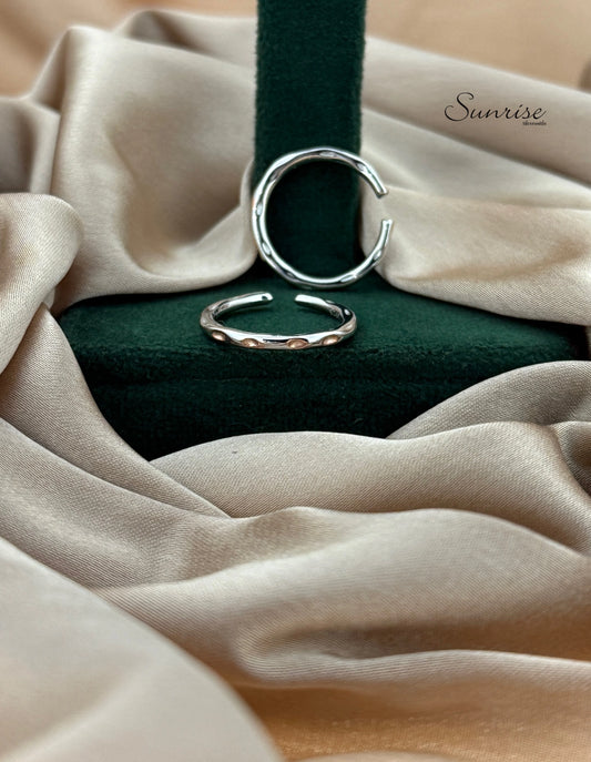 TWO TONE TOE RINGS
