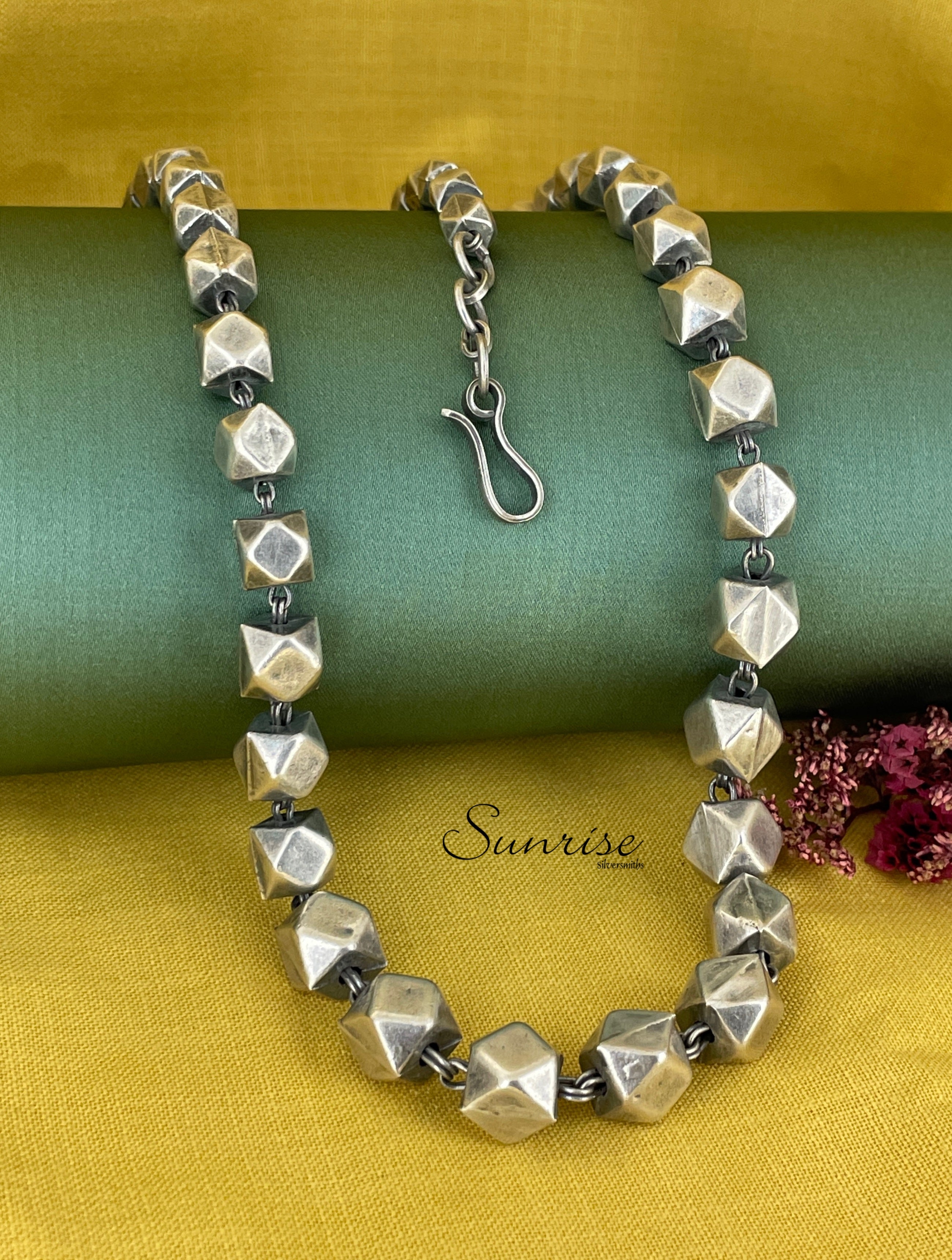 OXIDISED HEXAGON NECKCHAIN – Sunrise Silversmiths
