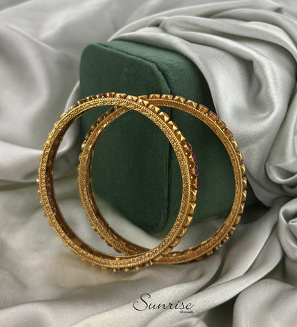 FUSION BANGLES