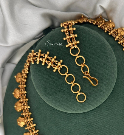 GP FLOWER NECKLACE