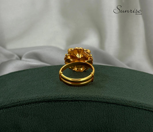 ANTIQUE FLORAL GP FINGER RING