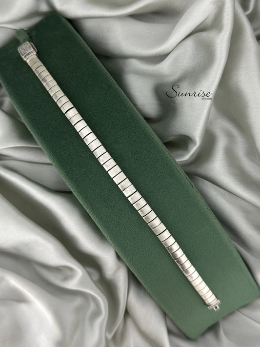 FLAT SILVER  BRACELETS