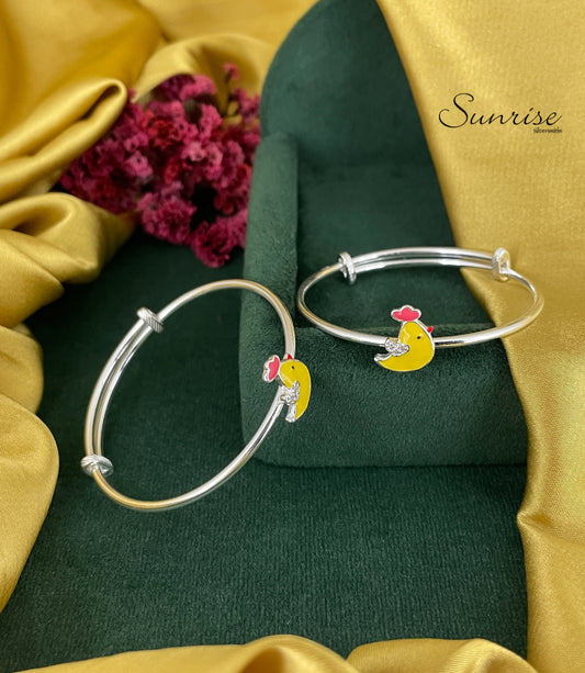 BIRD ENAMEL ADJUSTABLE BANGLES