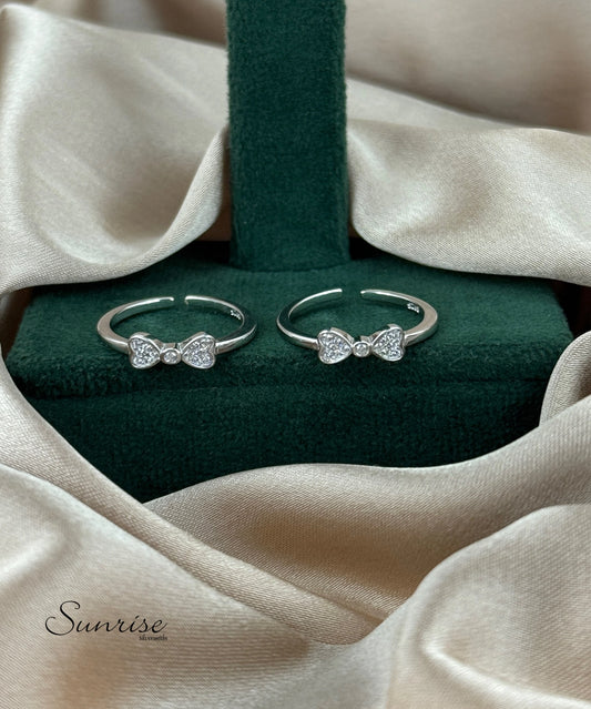 FANCY TOE RINGS