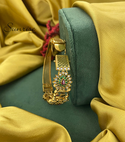 TRADITIONAL OVAL KADA