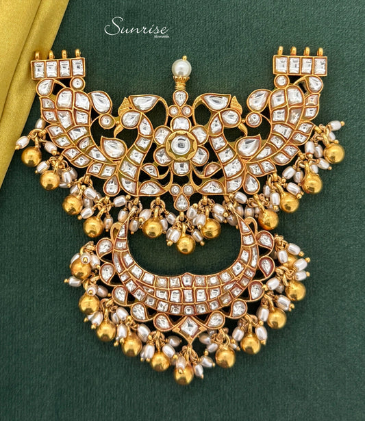 KUNDAN MAKRI PENDANT