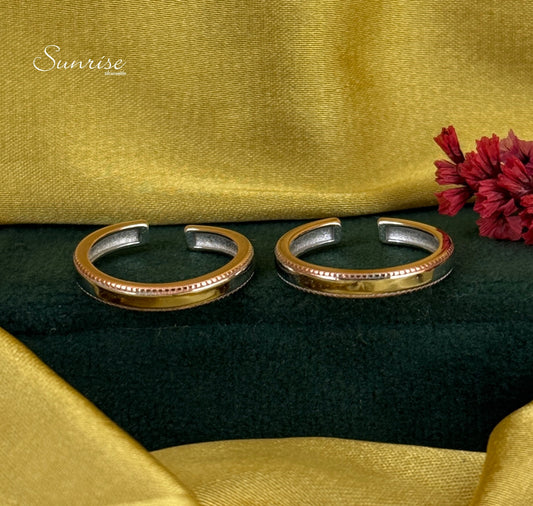 TWO TONE TOE RINGS