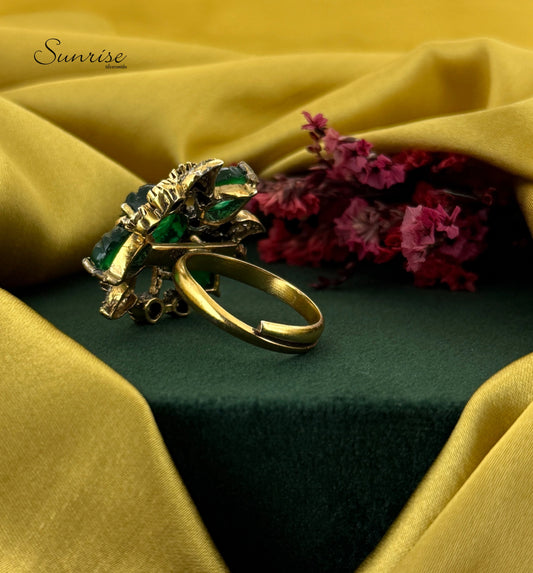 VICTORIAN GP FINGER RING