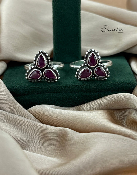 PINK CUT STONE TOE RINGS