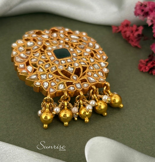 WHITE KUNDAN JUDA PIN