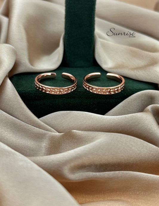 ROSE GOLD BAND TOE RINGS