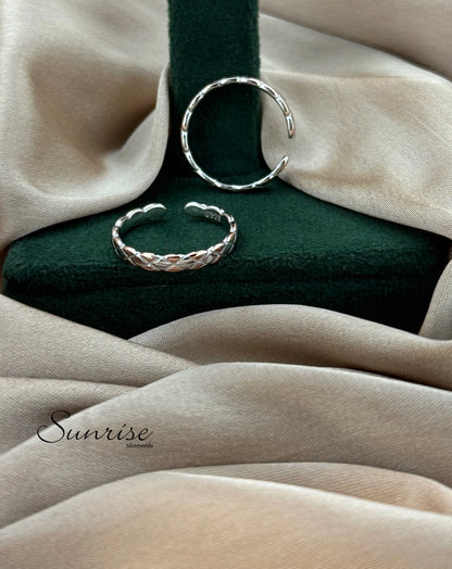 TWO TONE TOE RINGS