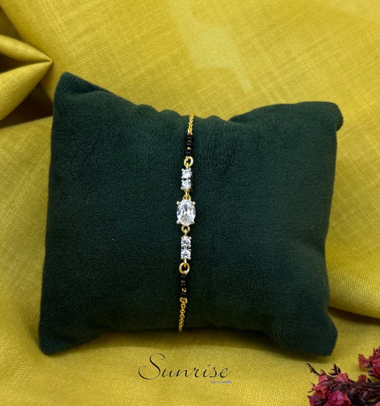 BLACK BEADS BRACELET
