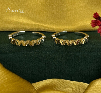 CLASSIC TOE RINGS