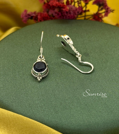 NAVY BLUE CUT STONE PENDANT SET