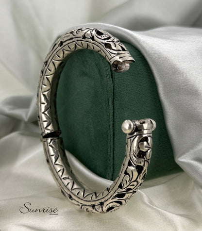 OXIDISED KADA