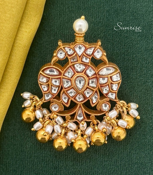 GANDABERUNDA WHITE KUNDAN PENDANT