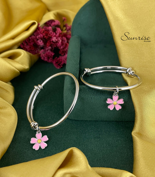 FLOWER ENAMEL ADJUSTABLE BANGLES