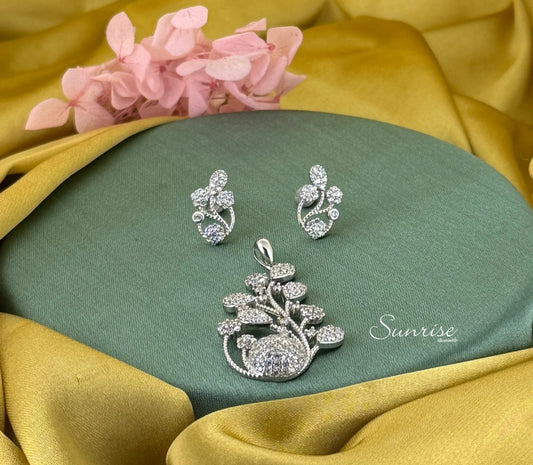 FANCY PENDANT SET