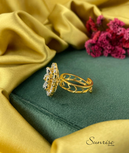 ROUNG CZ FINGER RING