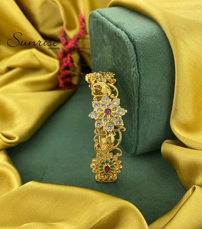 TRADITIONAL OVAL KADA