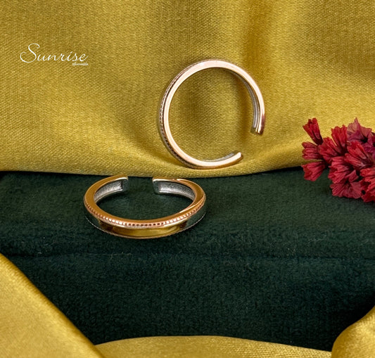 TWO TONE TOE RINGS