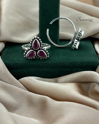 PINK CUT STONE TOE RINGS