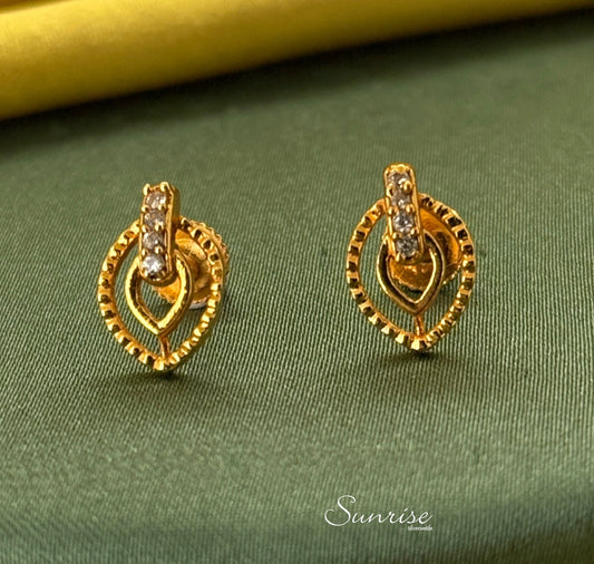 TRENDY STUDS