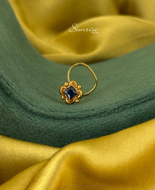 BLUE STONE SPIRAL NOSE PIN