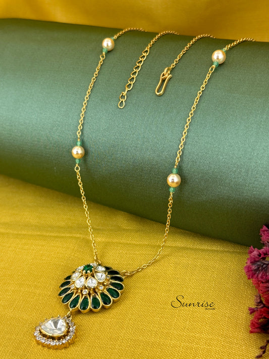 GREEN FLORAL VICTORIAN NECKLACE